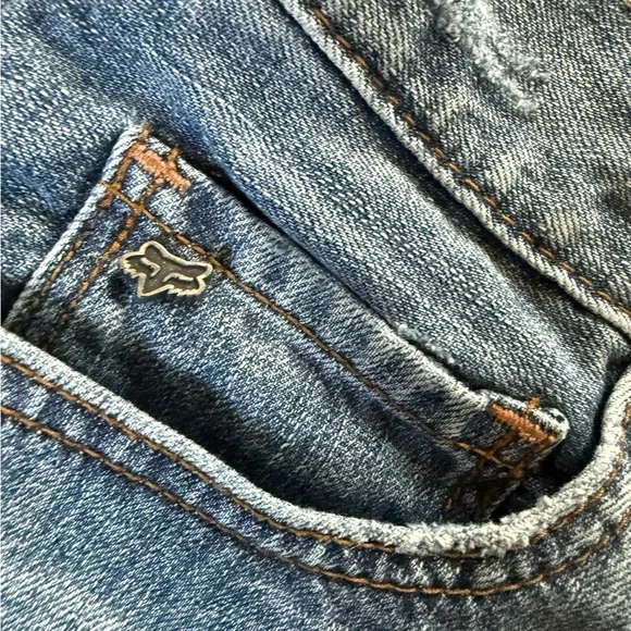 Fox Racing Denim Shorts, slightly distressed, 5 pocket, cuffed, med wash, Sz 5 - Picture 6 of 10